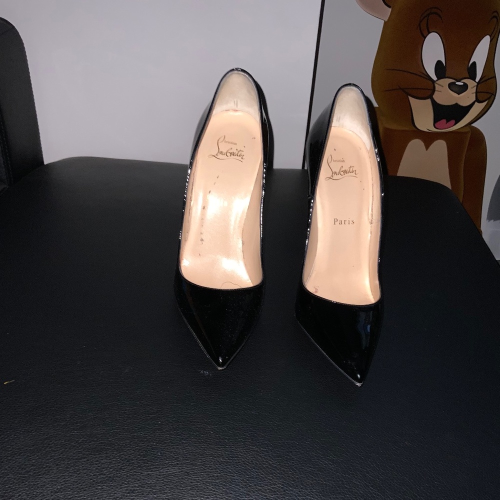 Christian Louboutin So Kate